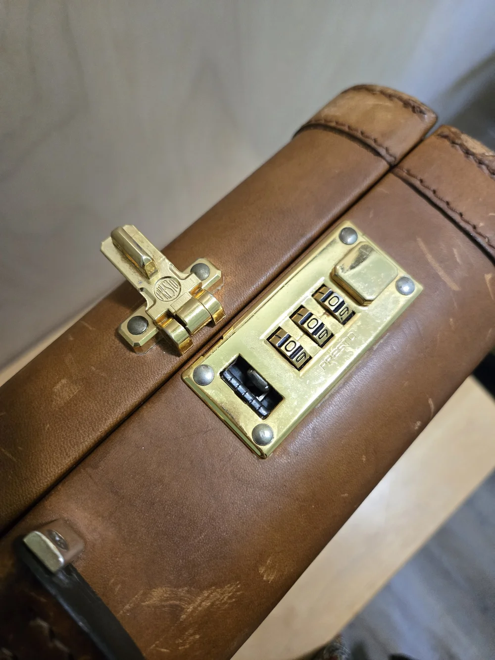 Renwick Classic Brown Leather Briefcase